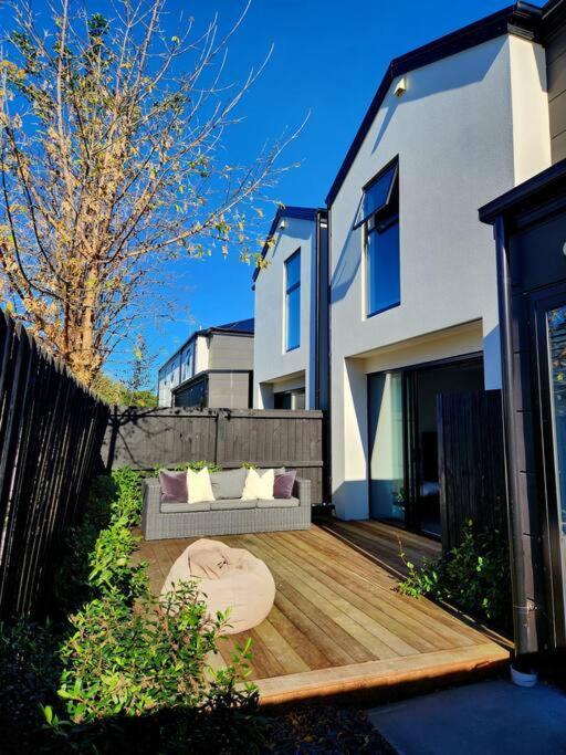 Central Home With Internal Garage - Close To Cbd! كريستتشيرش المظهر الخارجي الصورة